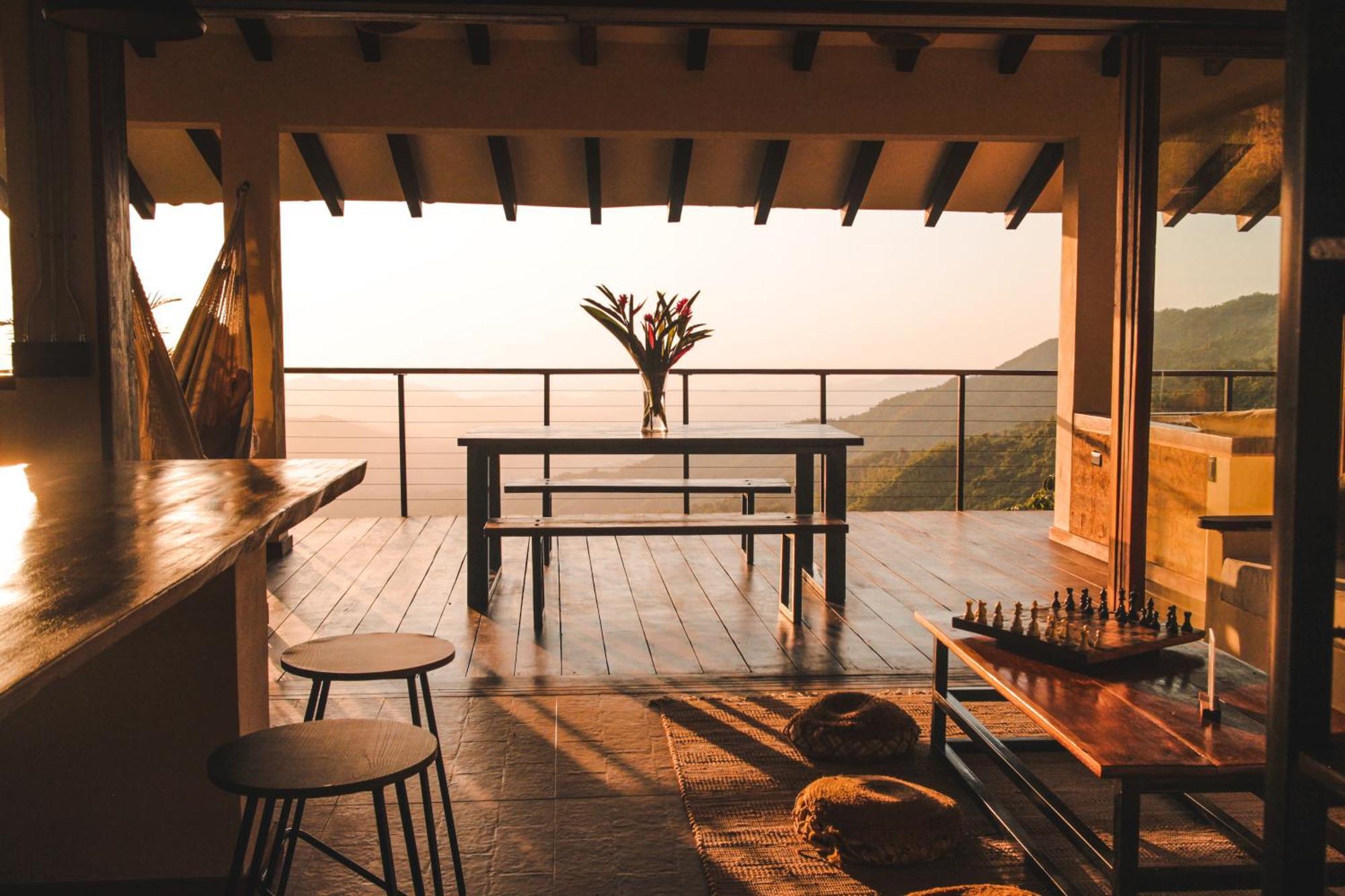 Villa Canopy *