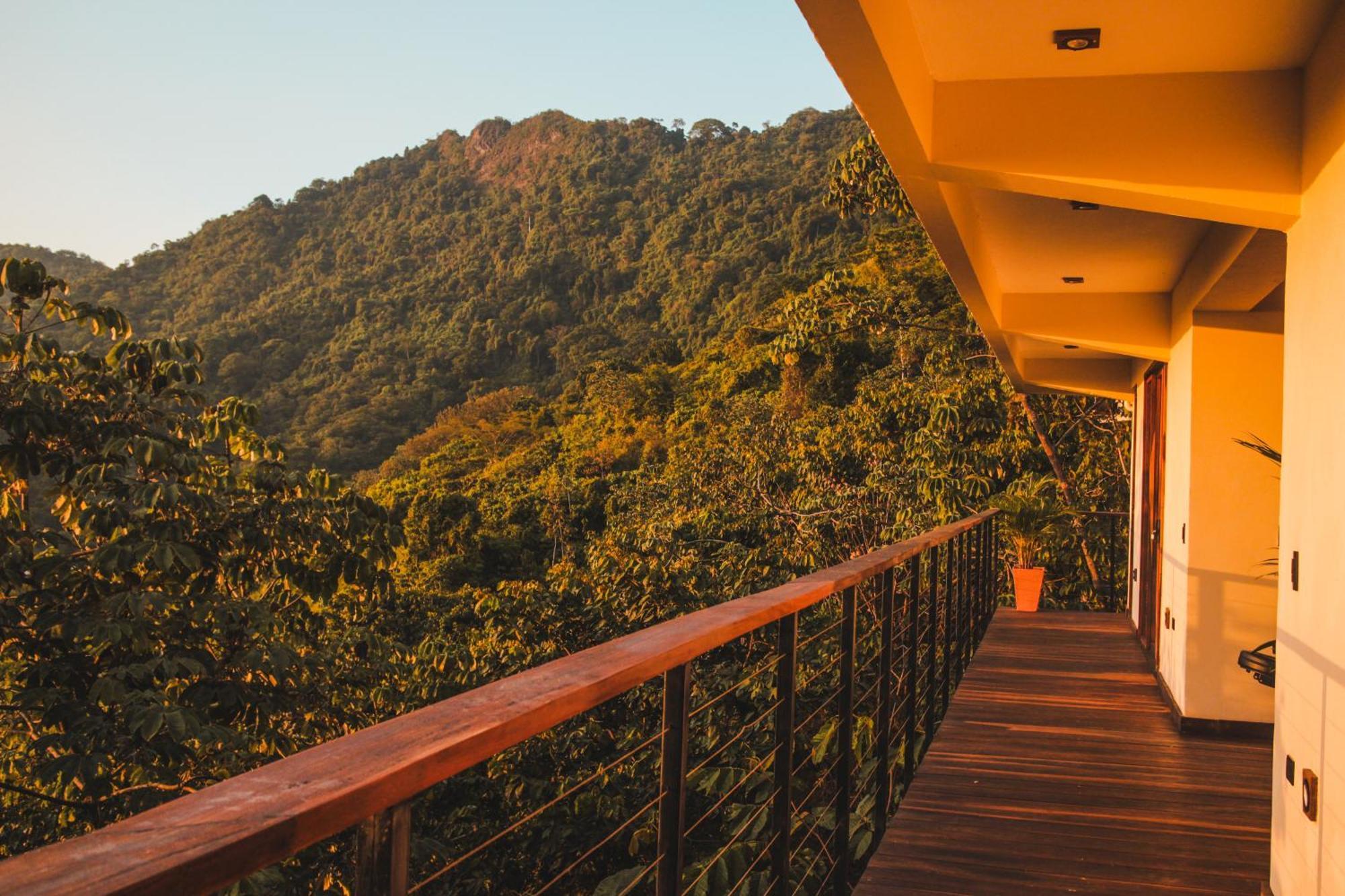 Canopy Villa *