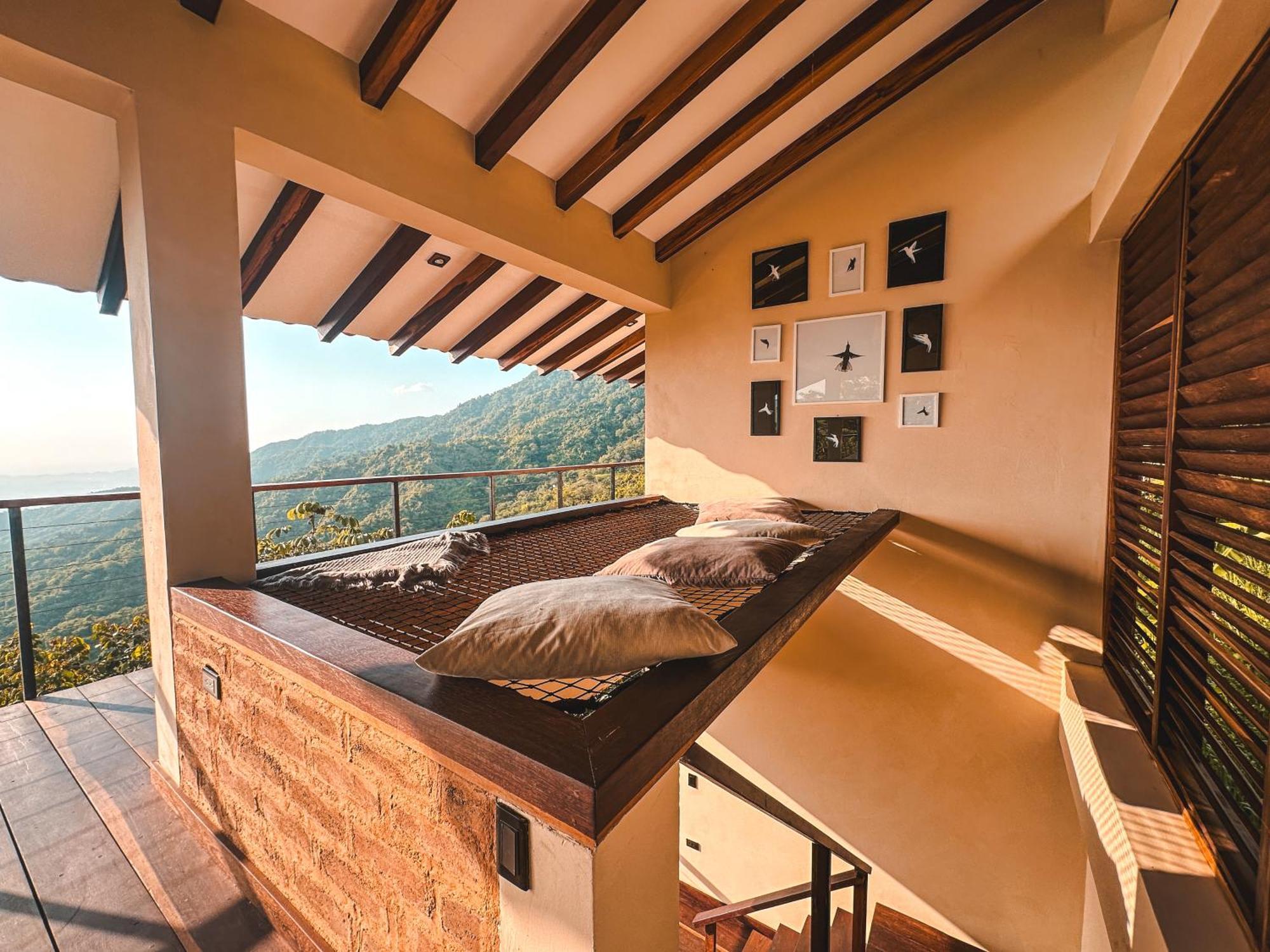 Villa Canopy
